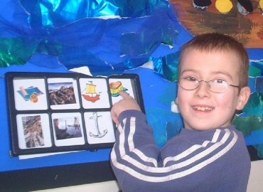 الـتـواصـل الـمـعـزًّز والـبـديـل