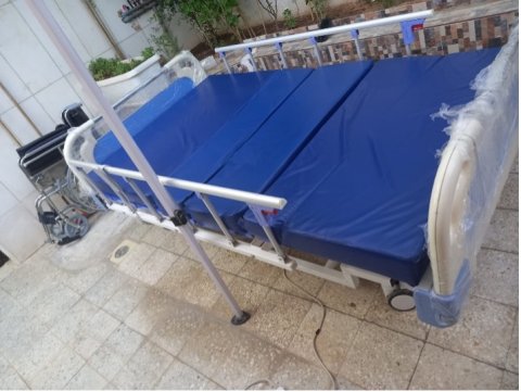صورة للسرير الطبي