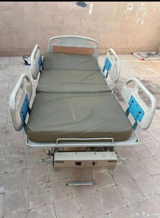 صورة السرير الطبي